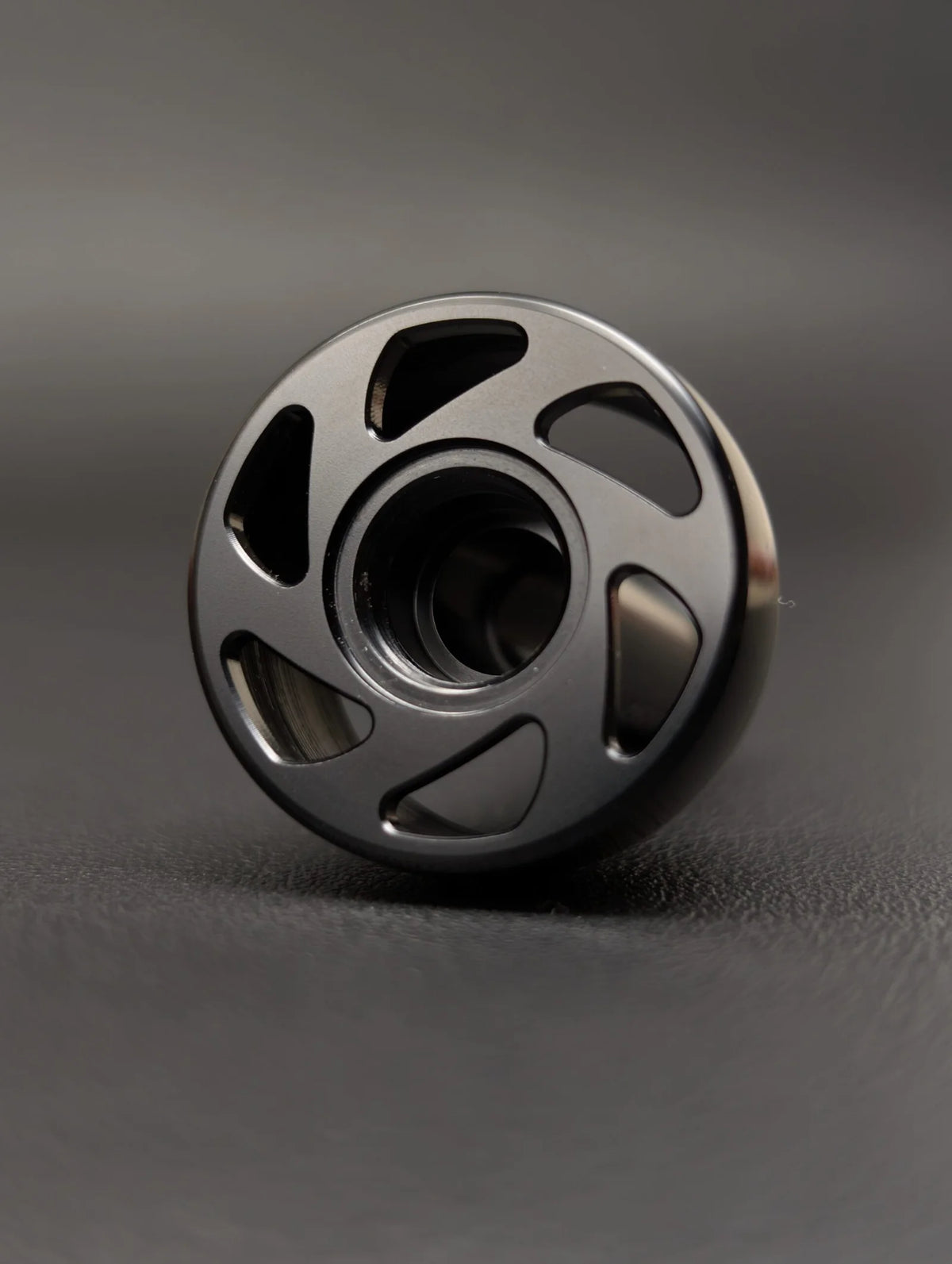 YASAKI HANDLE KNOB 2 – ΠΟΜΟΛΟ ΜΑΝΙΒΕΛΑΣ ΓΙΑ ΜΗΧΑΝΙΣΜΟΥΣ SHIMANO & DAIWA
