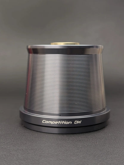 YASAKI COMPETITION DW SPOOL – ΑΛΟΥΜΙΝΕΝΙΑ ΜΠΟΜΠΙΝΑ ΓΙΑ DAIWA & SHIMANO KISU 45